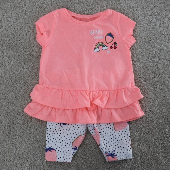 Carter's Other - Carter's baby girl outfit 6m
